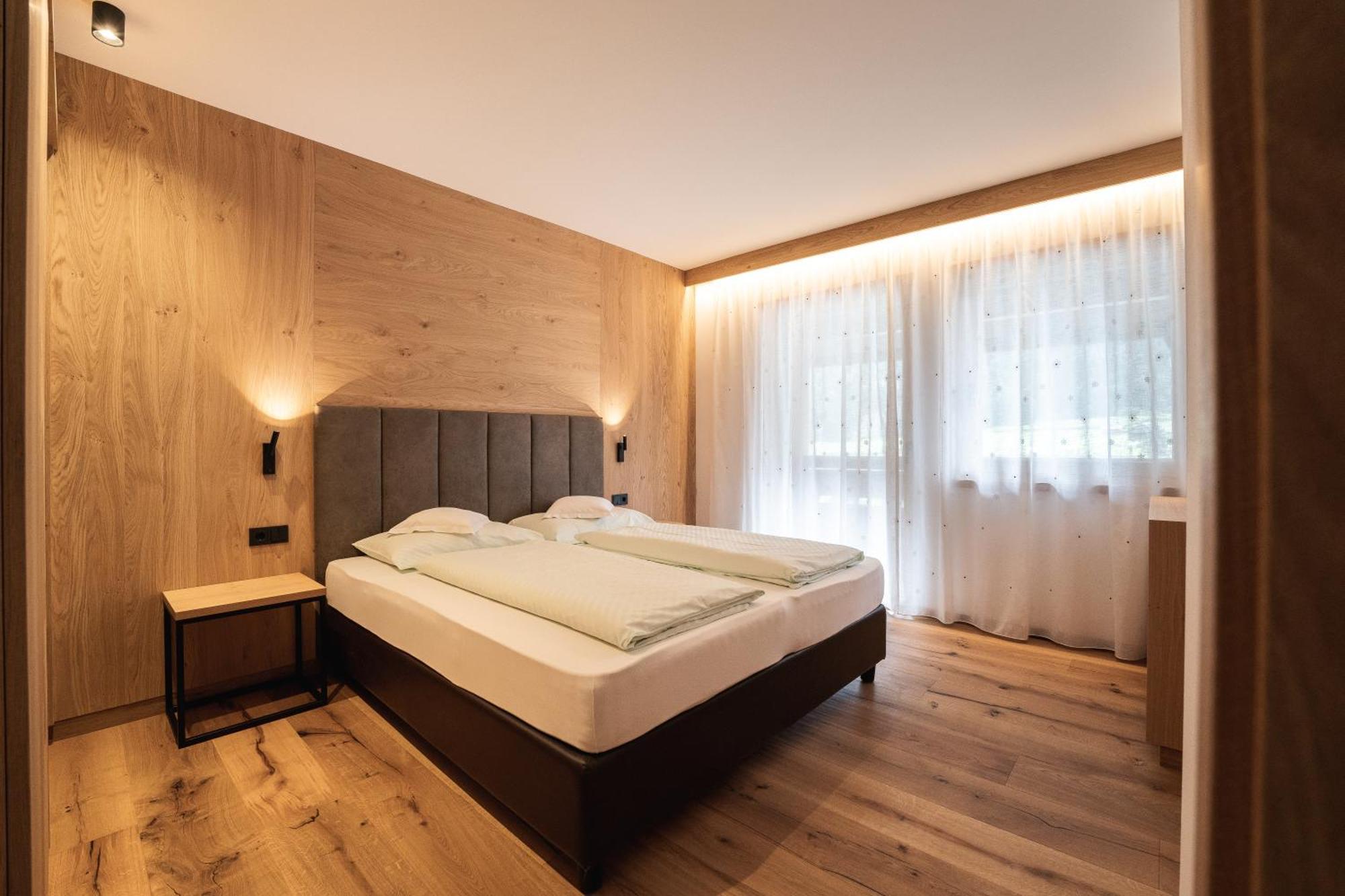 Aparthotel Zum Schloessl Вила Отоне Екстериор снимка